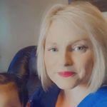 Profile Picture of April Huff (@hairbyapril39) on Instagram