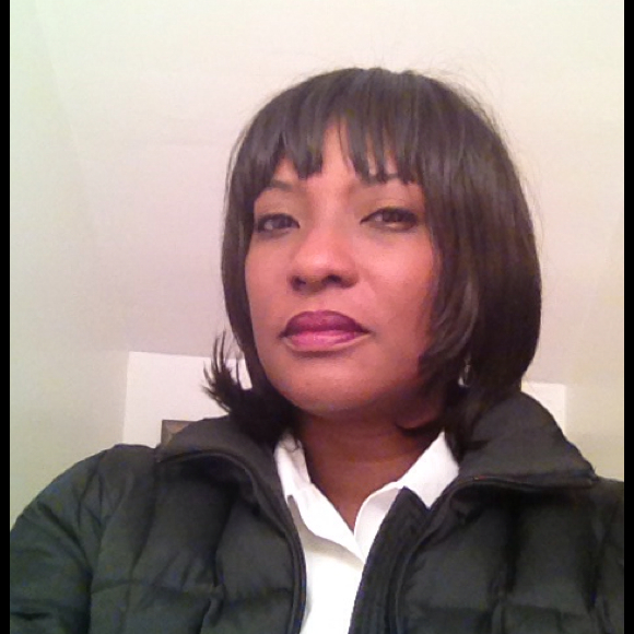 Profile Picture of Danielle Watts (@dcwatts) on Poshmark