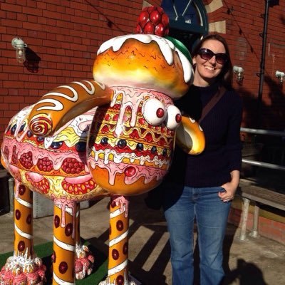 Profile Picture of Tina Walsh (@tinalwalsh) on Twitter