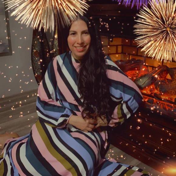 Profile Picture of Lidia Lopez (@lidialr120) on Poshmark