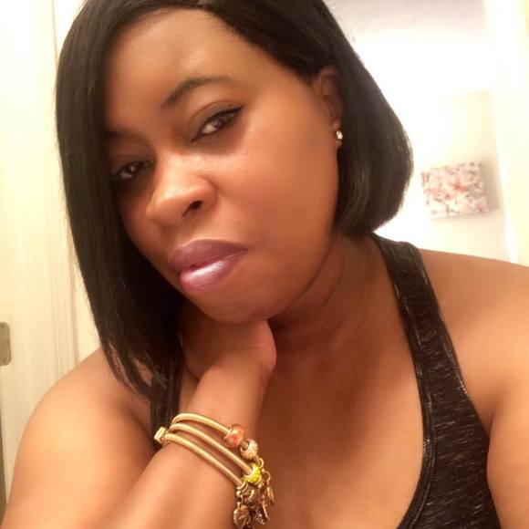 Profile Picture of Jacquelyn Phillips (@bardenie) on Poshmark