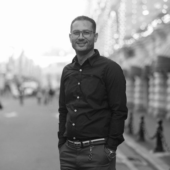 Hossam Almezian - Poshmark Profile Picture of Hossam Almezian (@alhosam79) on Poshmark