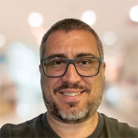 Profile Picture of Carlos Tavares (@carloskiwi) on Pinterest