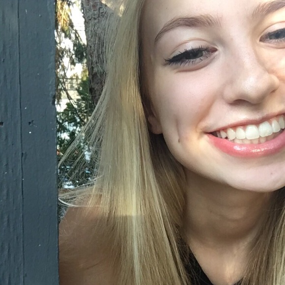 Profile Picture of Riley Blumenthal (@rileyblumenthal) on Poshmark