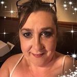 Profile Picture of Julia Carrington (@burningblaize) on Instagram