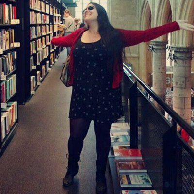 Elizabeth Fernandes - Twitter Profile Picture of Elizabeth Fernandes (@BiblioWhat) on Twitter