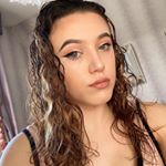 Profile Picture of ♡ 🥀𝓶𝓮𝓵𝓪𝓷𝓲𝓮 𝓳𝓪𝓭𝓮 🥀♡ (@melanieirvinex) on Instagram