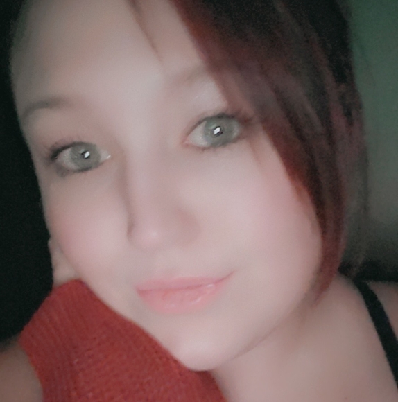 Profile Picture of Kimberly Stroup (@kimberlystroup) on Poshmark