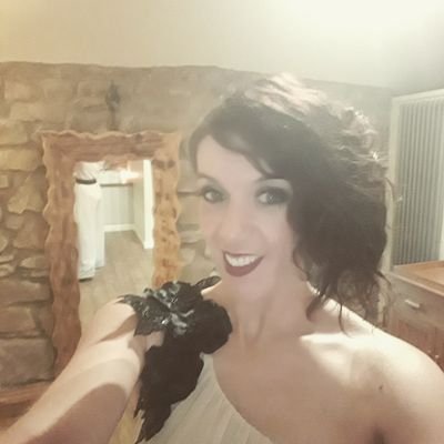 Profile Picture of Debbie Cowan (@DLCowan1981) on Twitter