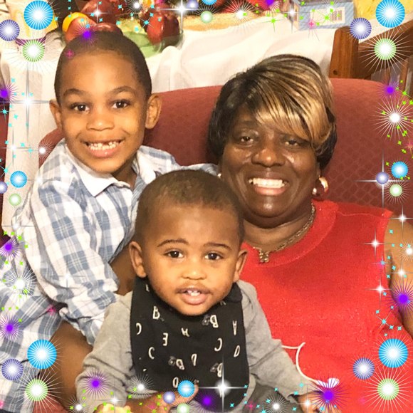 Profile Picture of Olivia Hinton (@oehinton) on Poshmark