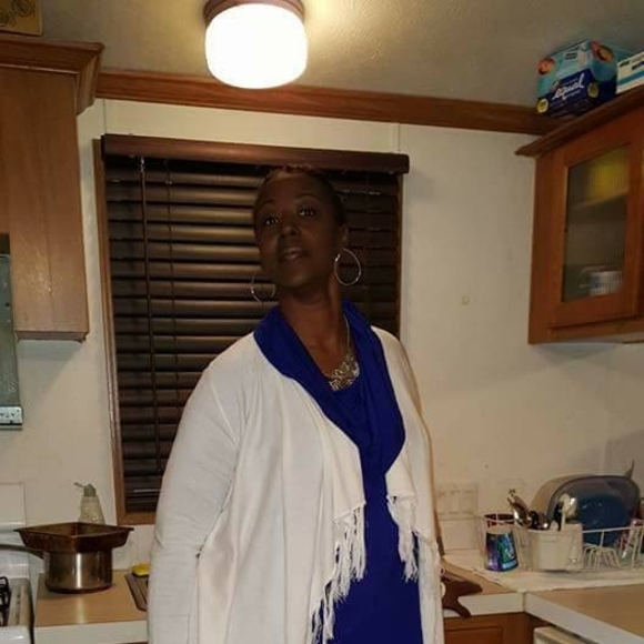 Debra Hoskins - Poshmark Profile Picture of Debra Hoskins (@shayh) on Poshmark