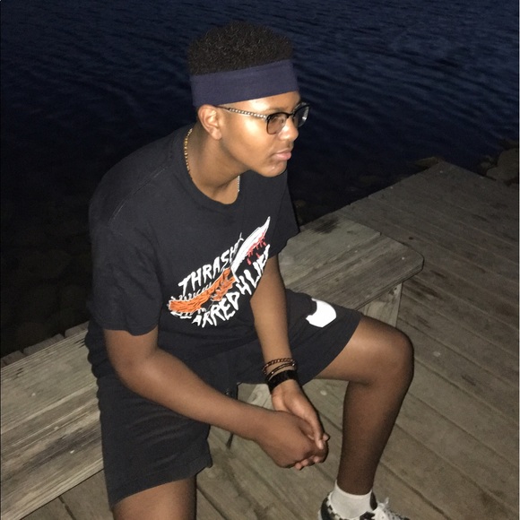Profile Picture of Steven Simon (@stevo234) on Poshmark