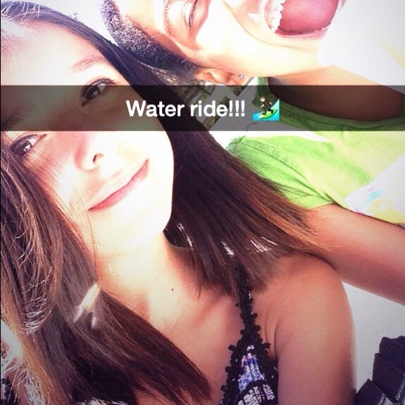 Profile Picture of Rosalind Steele (@roseyyyy15) on Poshmark