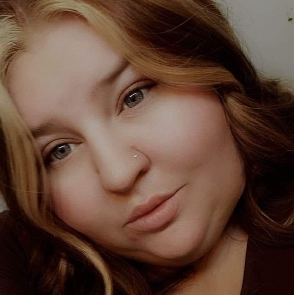 Profile Picture of Cheyenne Wiley (@cheyenne_wiley) on Poshmark
