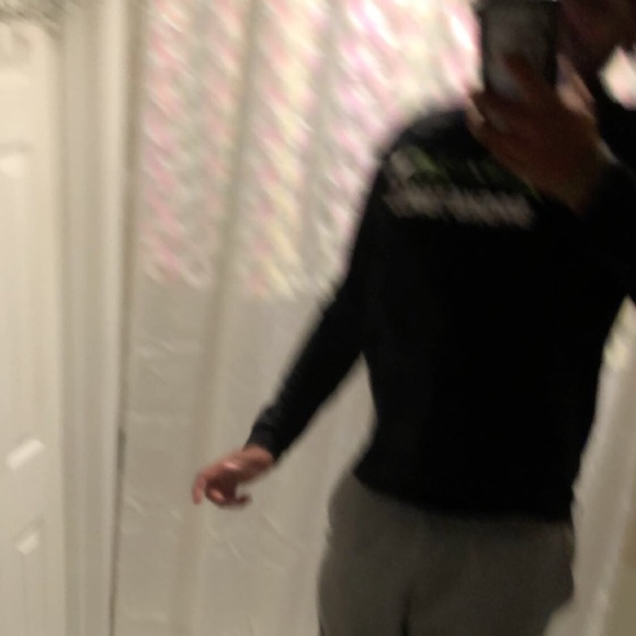 Profile Picture of Xavier Hines (@xwavy) on Poshmark