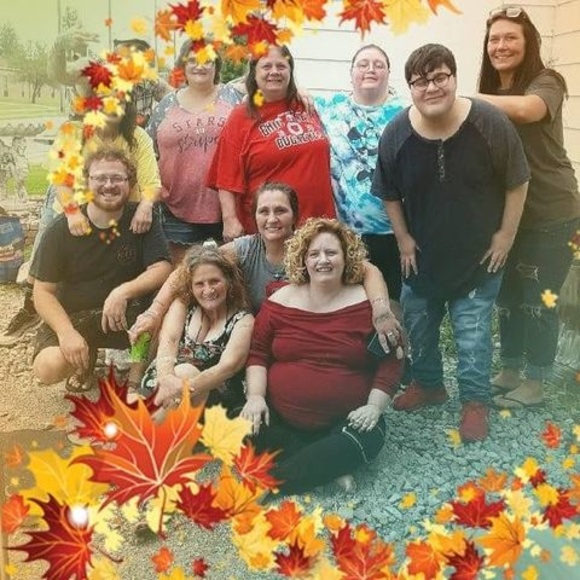 Profile Picture of Linda Rodeheaver (@lindarodeheaver) on Poshmark