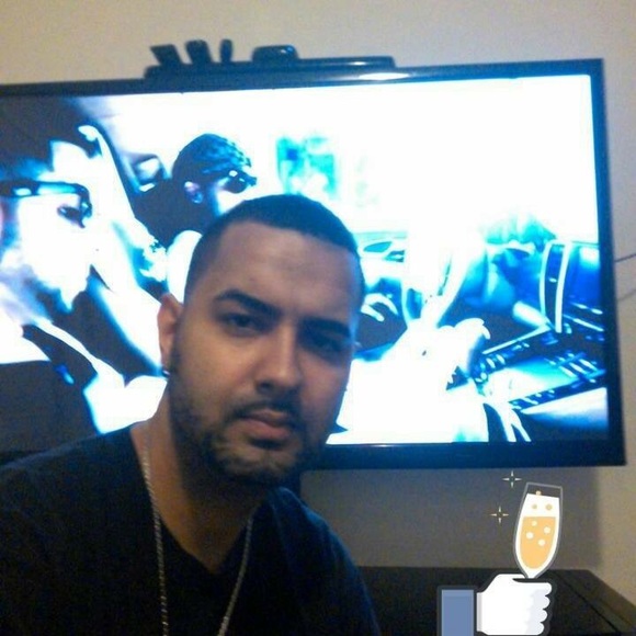 Profile Picture of Gilberto Rivera laboy (@laboyberto6) on Poshmark