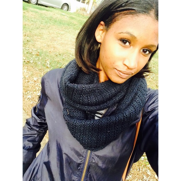 Profile Picture of Ashley Sharp (@ashleysharp15) on Poshmark