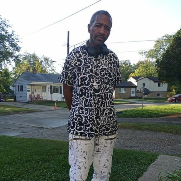 Profile Picture of Kenneth Mingo (@bigearl1pimpdad) on Poshmark