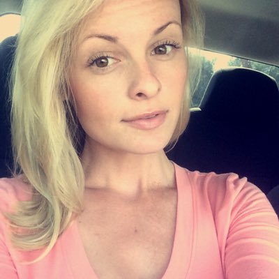 Profile Picture of Caitlin Meyer (@ameliacloud89) on Twitter
