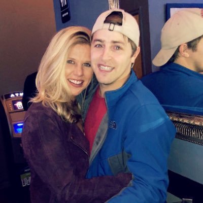 Profile Picture of Dani (@Dan_the_mailman) on Twitter