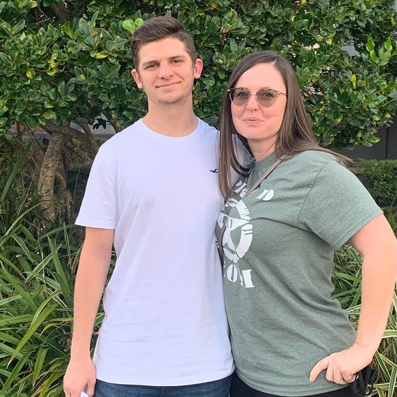 Profile Picture of Paula Rogers (@paulacastro321) on Poshmark