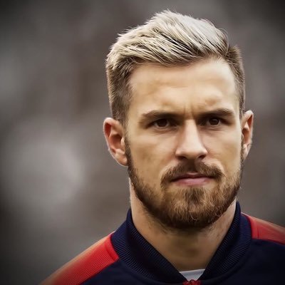Profile Picture of AARON (@AaronBey8) on Twitter
