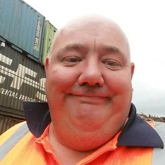 Profile Picture of Dave The Brick Layer (@LayerDave) on Twitter