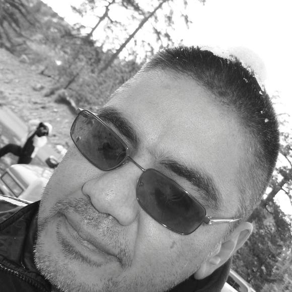 Profile Picture of Jose Quinones (@jquinoq) on Poshmark