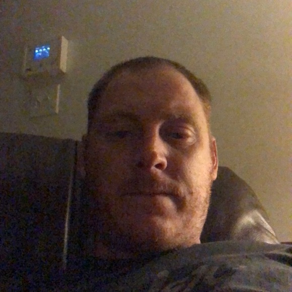 Profile Picture of Matthew Roberson (@mattrob8710) on Poshmark