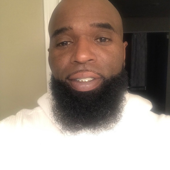 Profile Picture of Eric Barber (@ericlamar1976) on Poshmark
