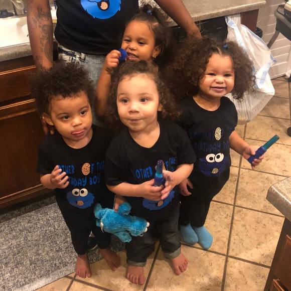 Profile Picture of Janet Davis (@jboogie322) on Poshmark