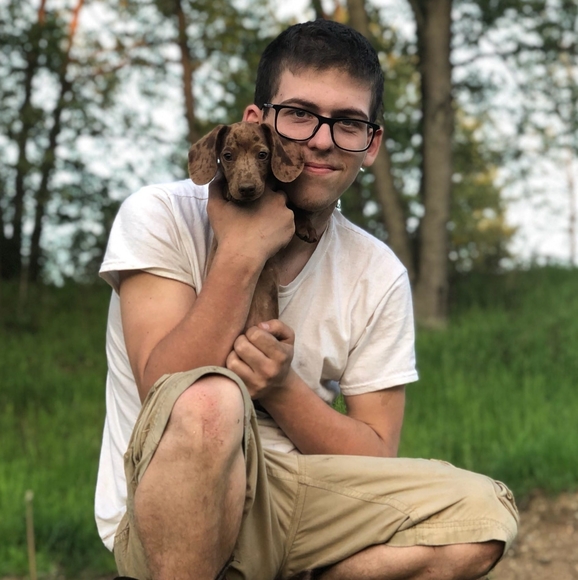 Profile Picture of Dylan Muller (@mullerdylan12) on Poshmark