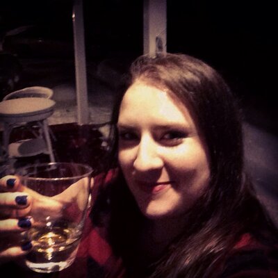 Profile Picture of Kelly Clarke (@muskokaburton) on Twitter