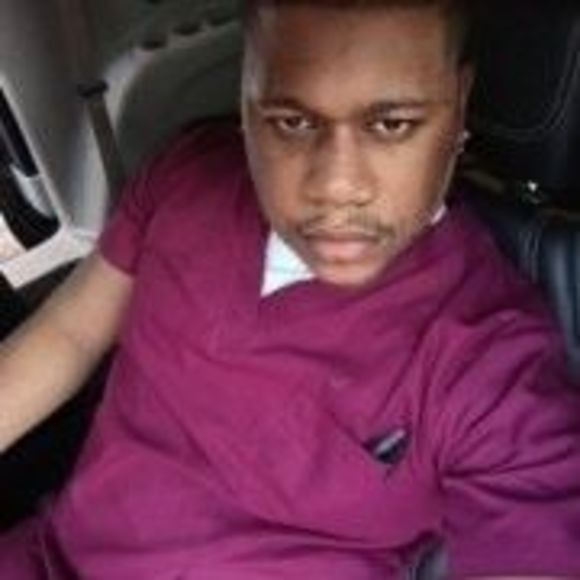 Profile Picture of Trev-vaughn Brown (@trevvaughn) on Poshmark