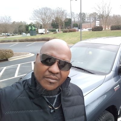 Profile Picture of Gentle Giant (@EricSceluv) on Twitter