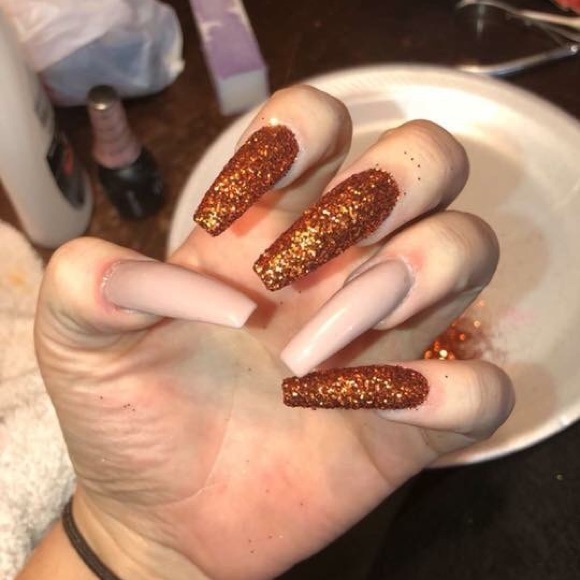 Profile Picture of Amira Adam (@amiraadam) on Poshmark