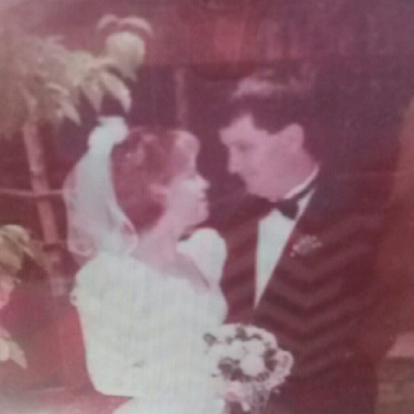 Profile Picture of Shelly Hanson (@hanson75) on Poshmark