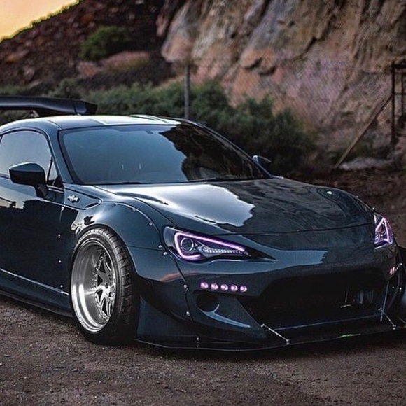 Profile Picture of Michael Kelsey (@michael_760) on Poshmark