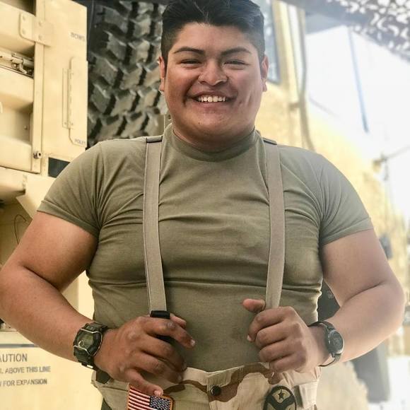 Profile Picture of David Rangel (@davidjrangel) on Poshmark