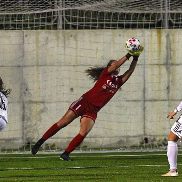 Profile Picture of Abbie Faingold (@abbiefaingold) on Poshmark