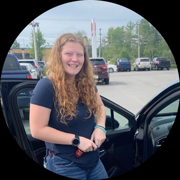 Profile Picture of Haley Hardy (@haleyann0818) on Poshmark