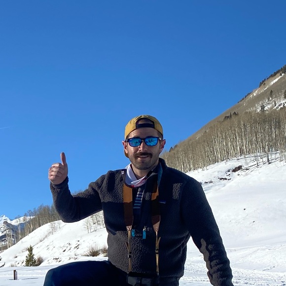 Profile Picture of Nick Bialorucki (@nickbialorucki) on Poshmark