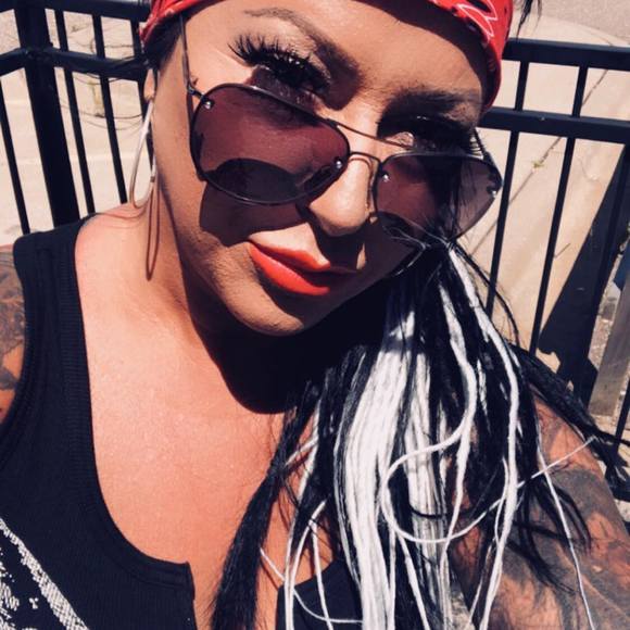 Profile Picture of Chris Willard (@chris_willard) on Poshmark