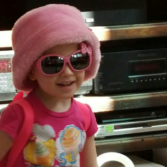 Profile Picture of Brigitte Beeson (@brig10rn) on Poshmark