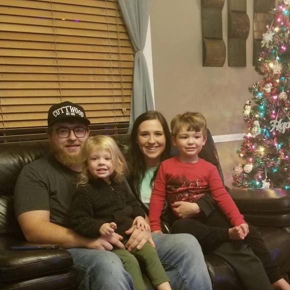 Profile Picture of Alexis Vandyne (@alexisvandyne) on Poshmark