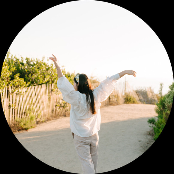 Profile Picture of Alice Yan (@alicerose11) on Poshmark