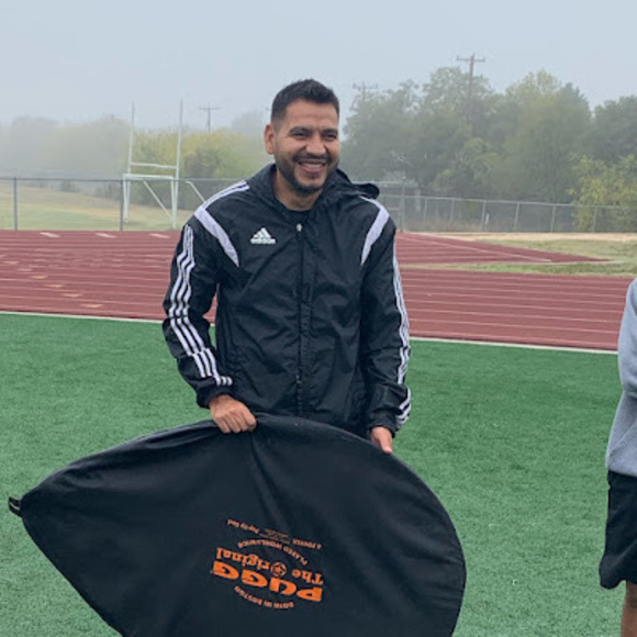 Profile Picture of Roberto Jaramillo (@robjaramillo10) on Poshmark