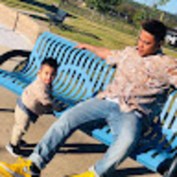 Profile Picture of Akamu Jetnil (@akamukelzon31) on Poshmark