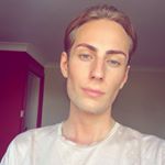 Profile Picture of Henry-Oliver Mitchell (@henrymitchelldesigns) on Instagram